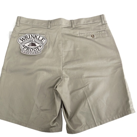Flyers Tropical Sportswear Pleated Shorts - Picture 5 of 9